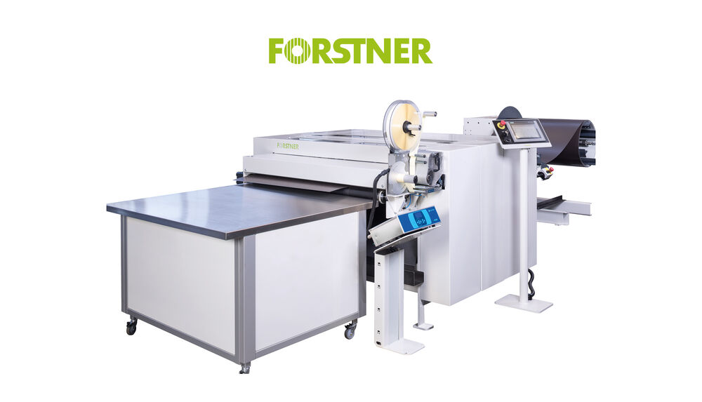 Die nuSLIT ist eine modulare, vollautomatische und programmierbare Längs- und Querteilanlage für präzise Zuschnitte. Optional mit 6-Walzen-Richteinheit, Tafelschere, Sektionalschere und Etikettierung erhältlich.